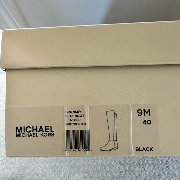 Italian Brown Paten leather boot Size 39 - Picture 4 of 13